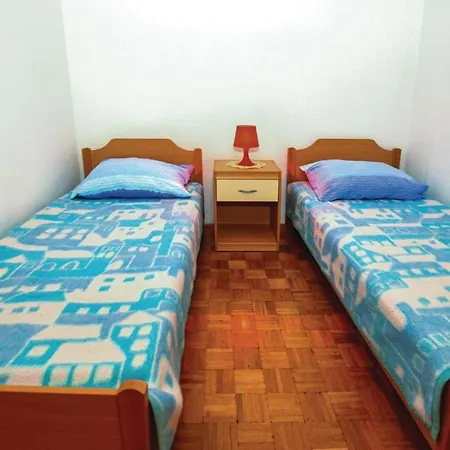 1 Bedroom Awesome In